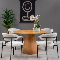 Mangohoutonline Eetkamerstoel Metz Beige Bouclé stof met zwart onderstel Mahom