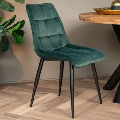 Mangohoutonline Eetkamerstoel Nice Donkergroen met zwart onderstel Mahom