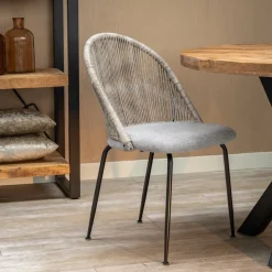 Mangohoutonline Eetkamerstoel Tours Lichtgrijs met zwart onderstel Mahom